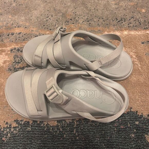 gray chacos sandals - Picture 2 of 7